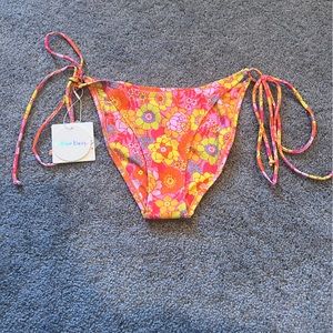 Kulani Kini Bikini Bottom